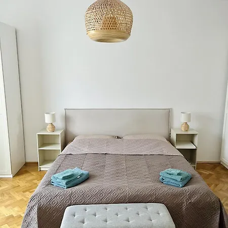 Utulny 2-izbovy S Balkonom V Centre Mesta Apartamento