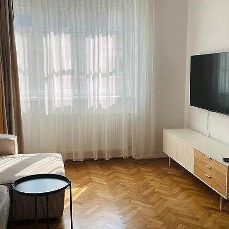Apartamento Utulny 2-izbovy S Balkonom V Centre Mesta